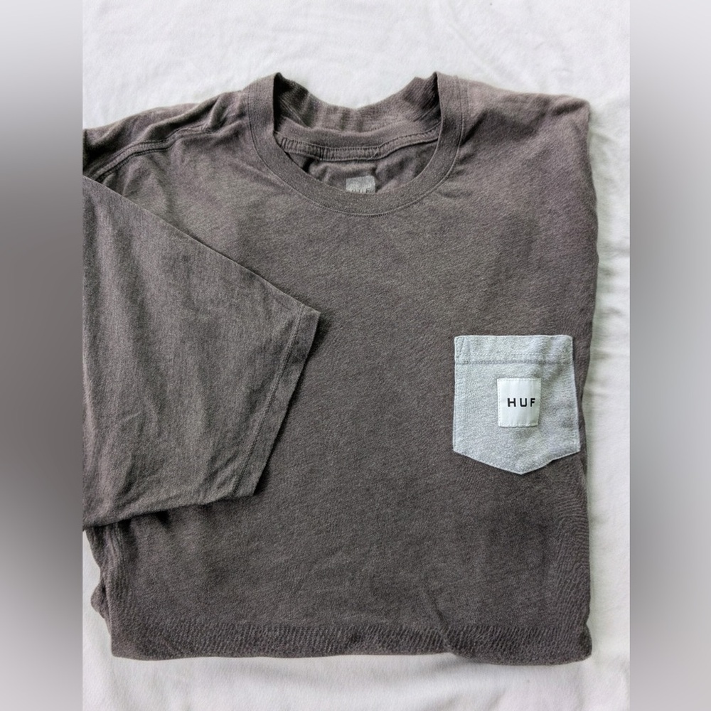 PAC Sun HUF Mens pocket logo t shirt
Mens XL